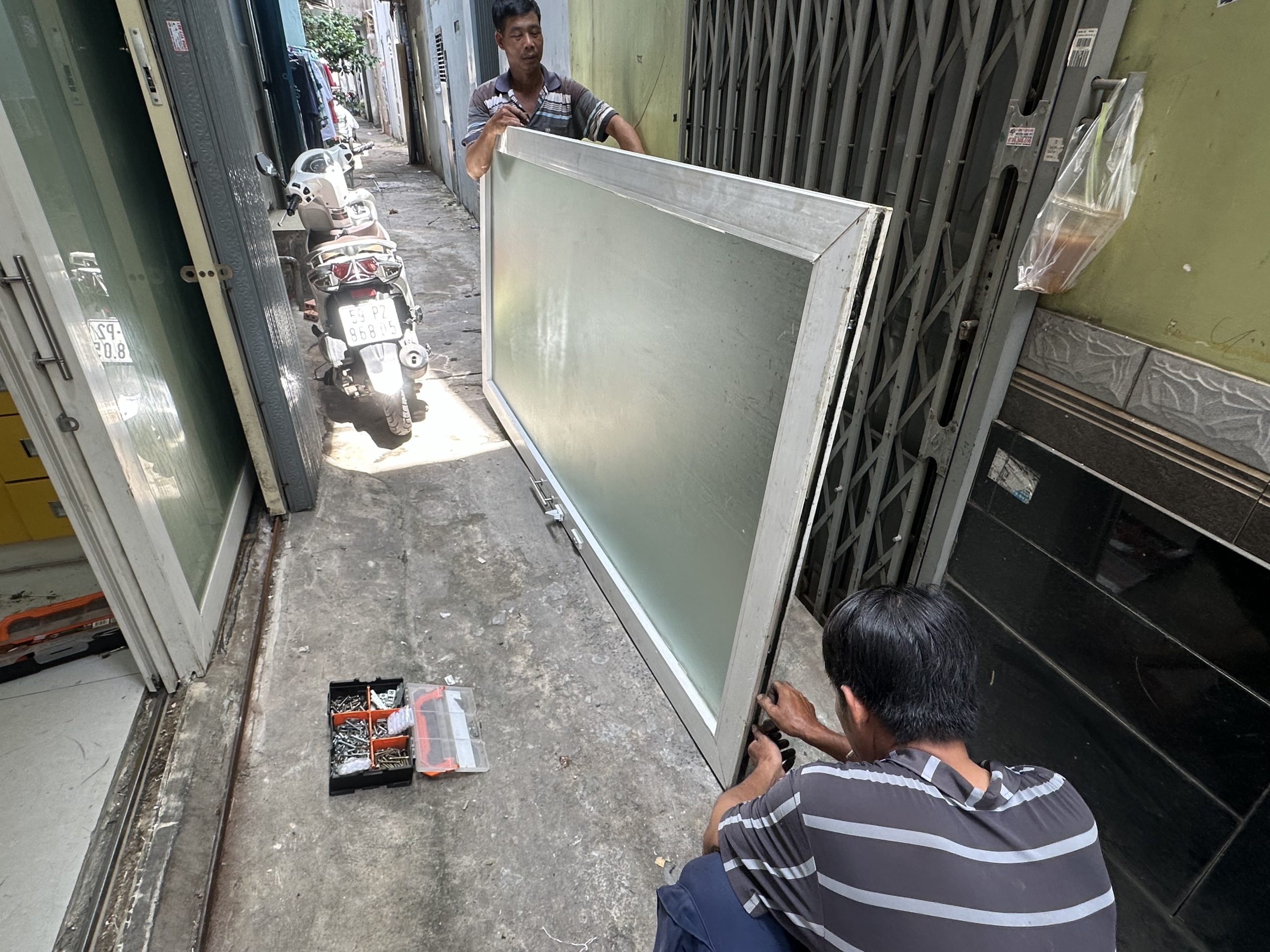 Sửa cửa nhựa lõi thép 1 Tphcm