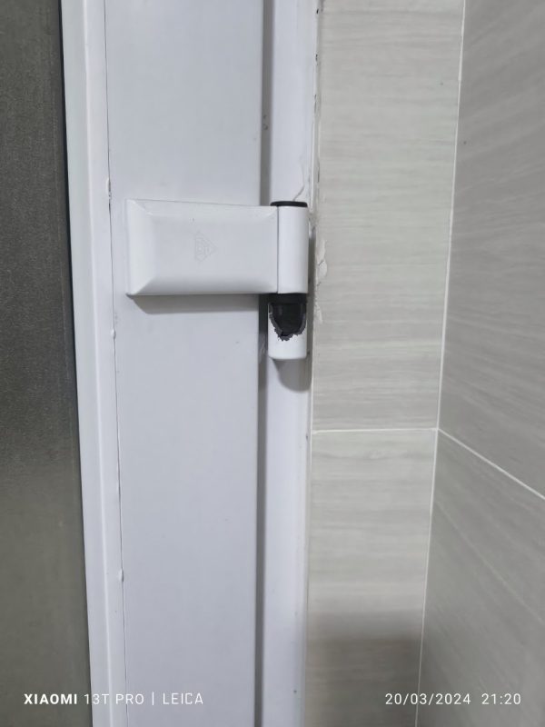 Sửa cửa nhựa lõi thép